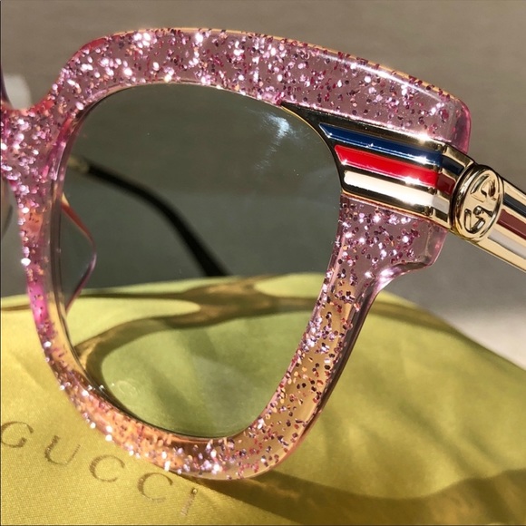 GUCCI Pink Glitter Sunglasses 🕶 - Picture 5 of 11